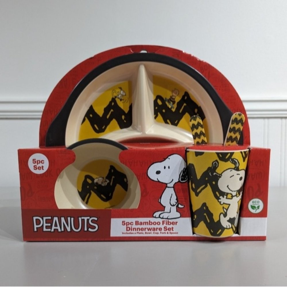 Peanuts 5 Piece Bamboo Kids Dinnerware Set - Charlie Brown Snoopy